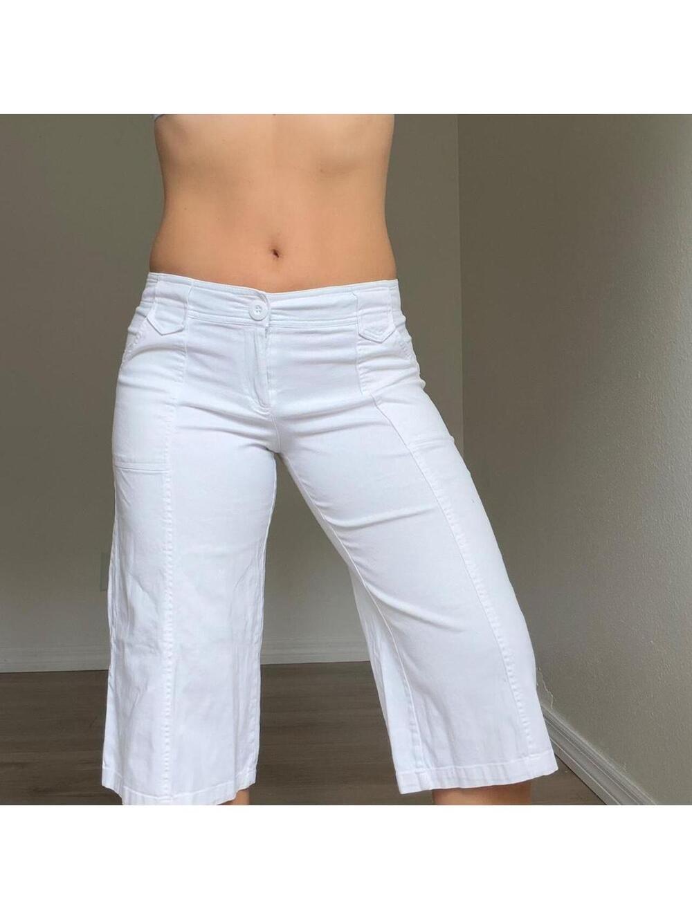 Y2K CHIC COQUETTE CAPRIS